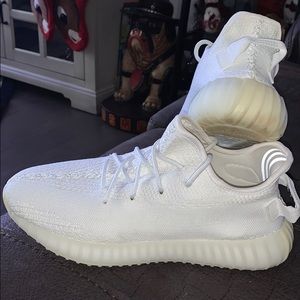 Yeezy 350 all white size 11
